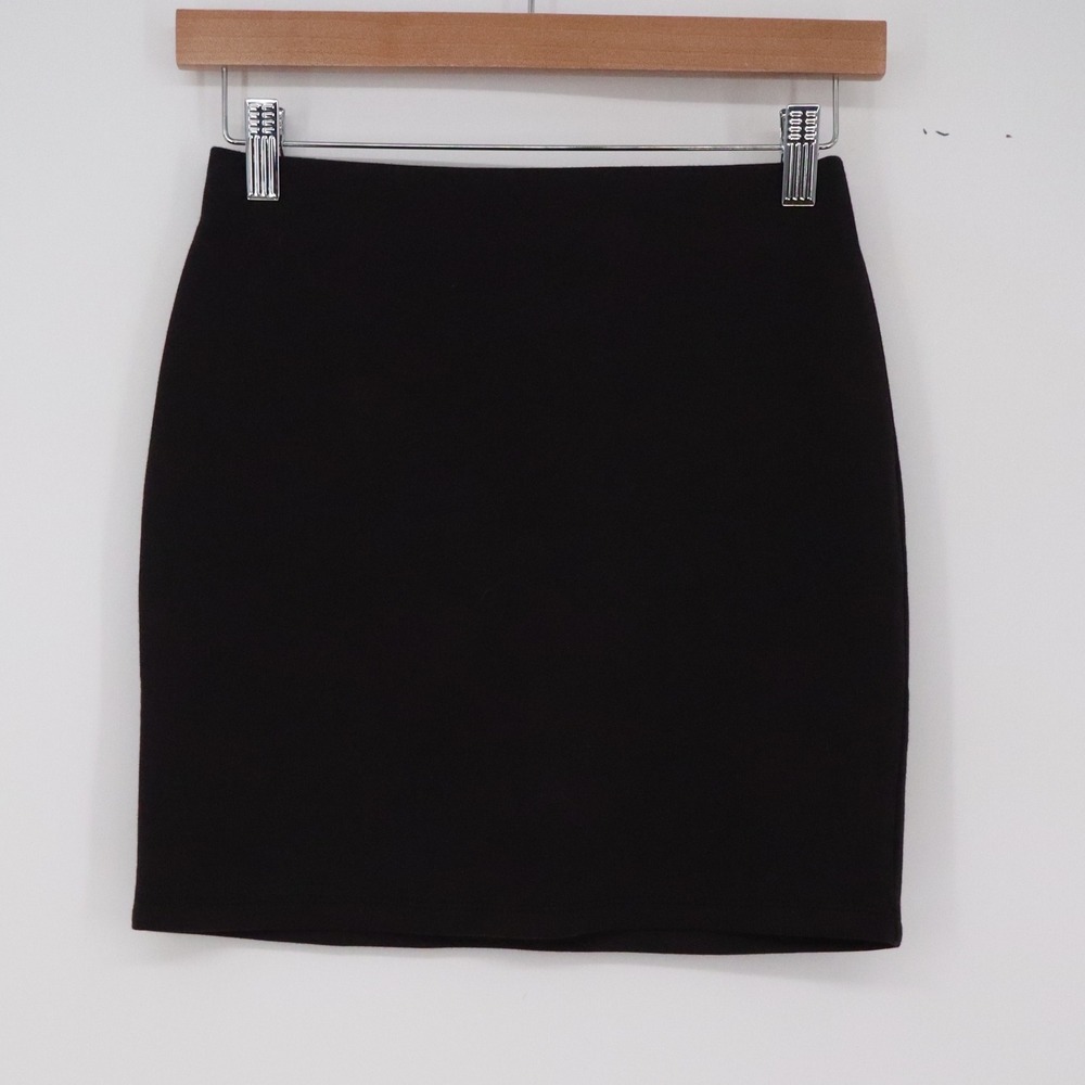 H&M Skirt Womens XS Mini Black Stretch Solid P/N 1095504 6 Excellent